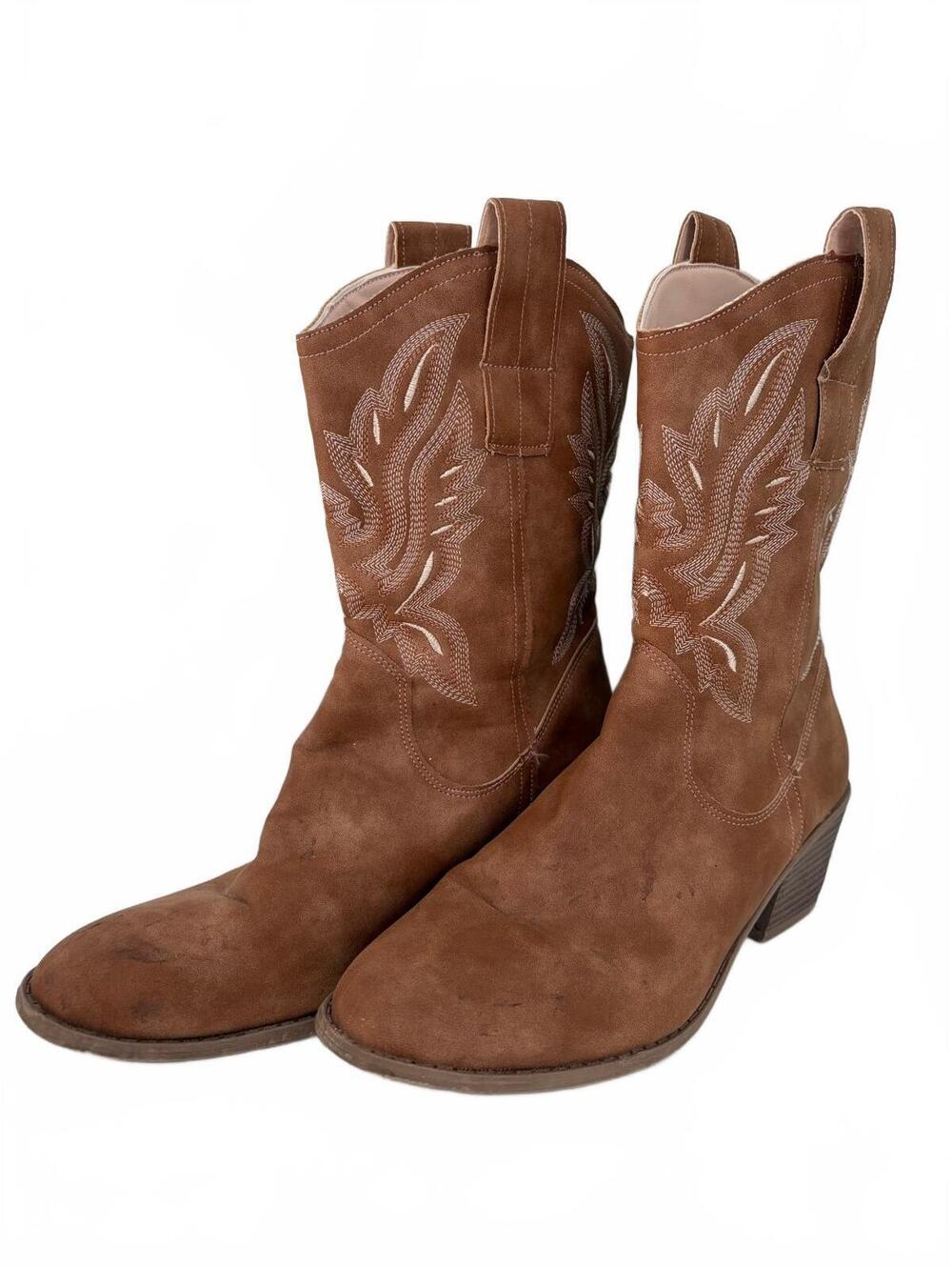 Brown Suede Western Cowboy Boots with Embroidered Detail, Women’s Size 8.5
